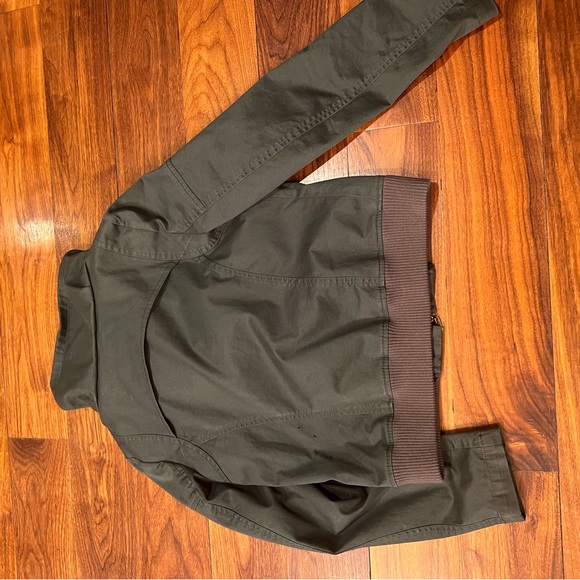 Theory army green cotton jacket with ribbed sweater bottom - Picture 3 of 7